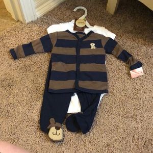 Carter’s little layette set 3 months